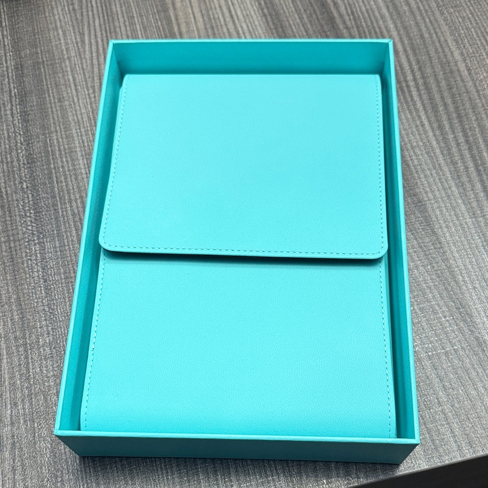 Tiffany & Co. Turquoise Large Leather Jewelry Organizer - Picture 5 of 6